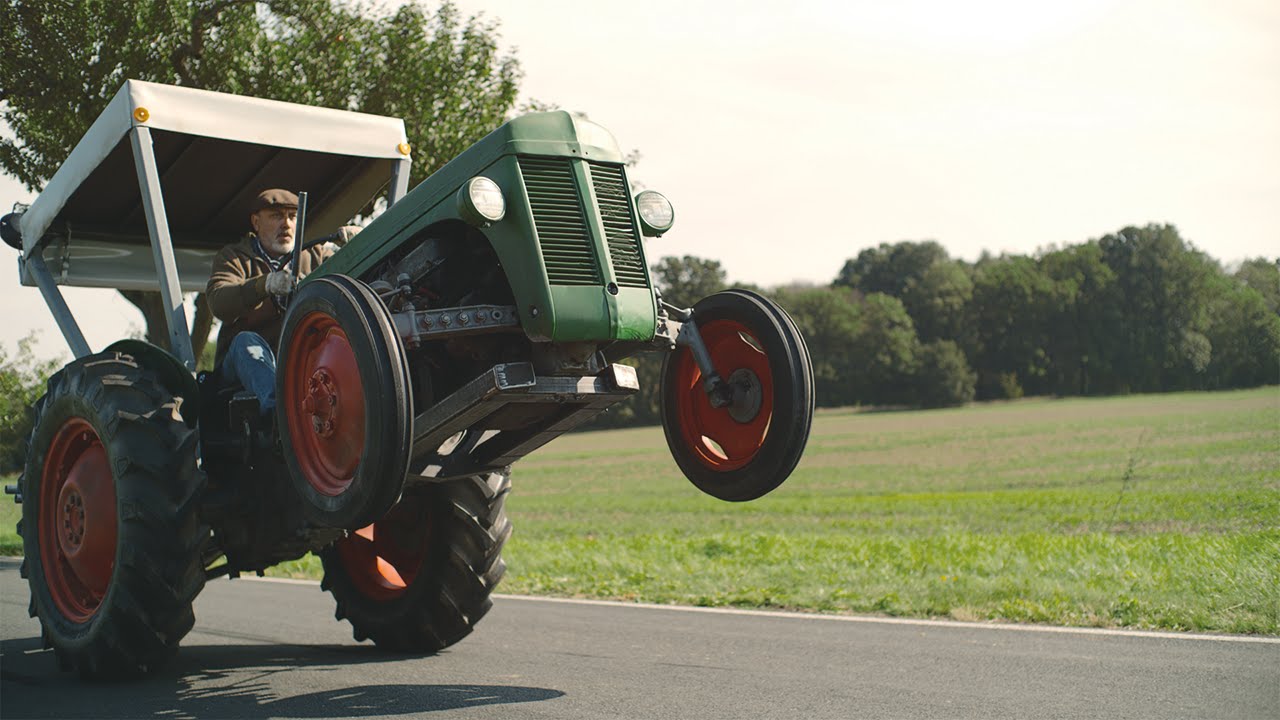 EDEKA Werbung 2015 Traktor - Bauer Georg s Ferguson von 1954 mit 425 PS